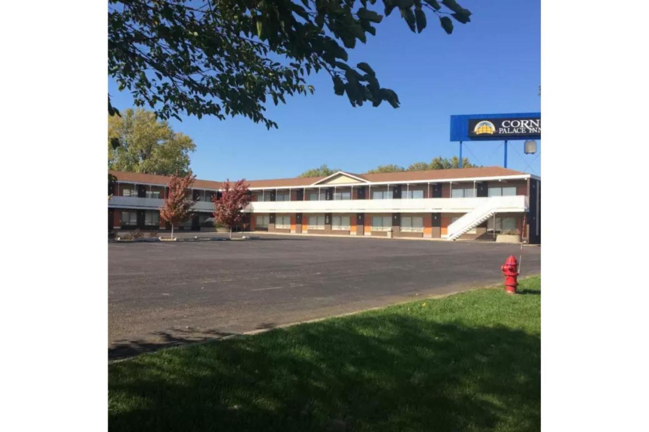 Corn Palace Inn Mitchell Exterior foto
