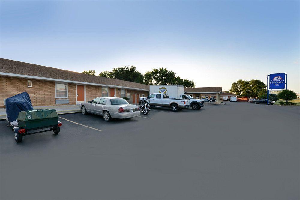 Corn Palace Inn Mitchell Exterior foto